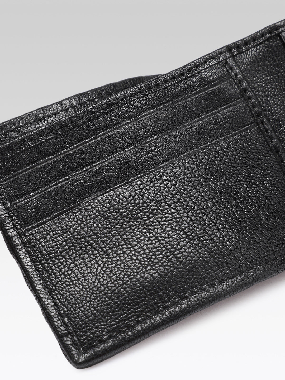 Premium Hand-Woven Leather Wallet with Coin Pocket & Multi-Card Storage by Celtic